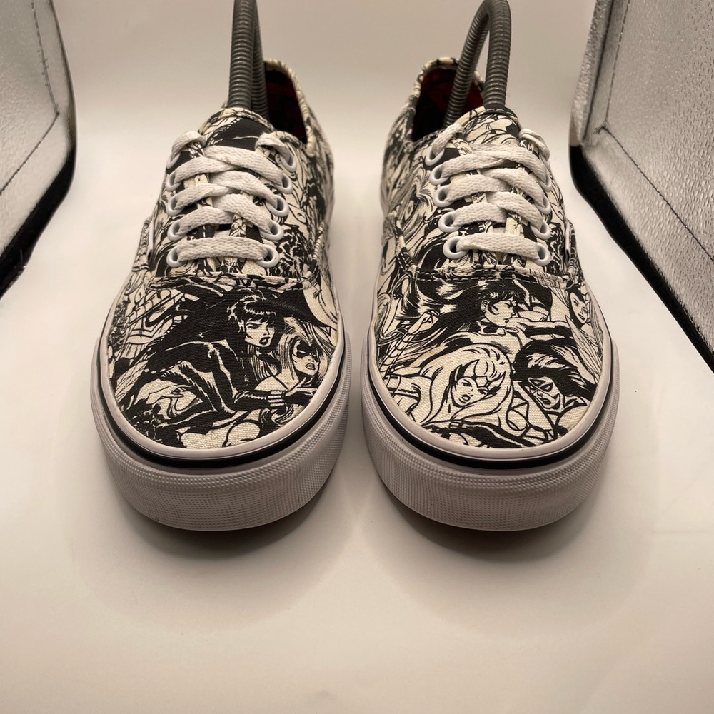 Vans X Marvel Comics era women’s sneakers size 8.5 - Picture 4 of 9